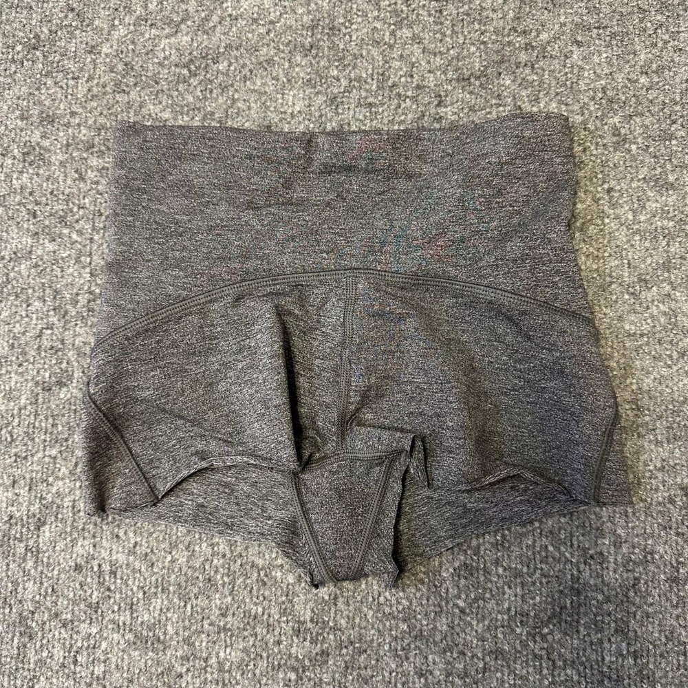 Lululemon Shorts Womens Size 2 Gray Heathered High Waisted Slim Fit Athletic